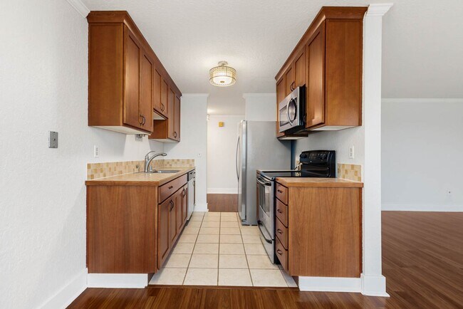 Building Photo - 7501 Greenwood Ave N