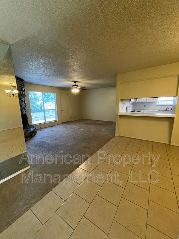 Building Photo - 13240 E 29th Pl
