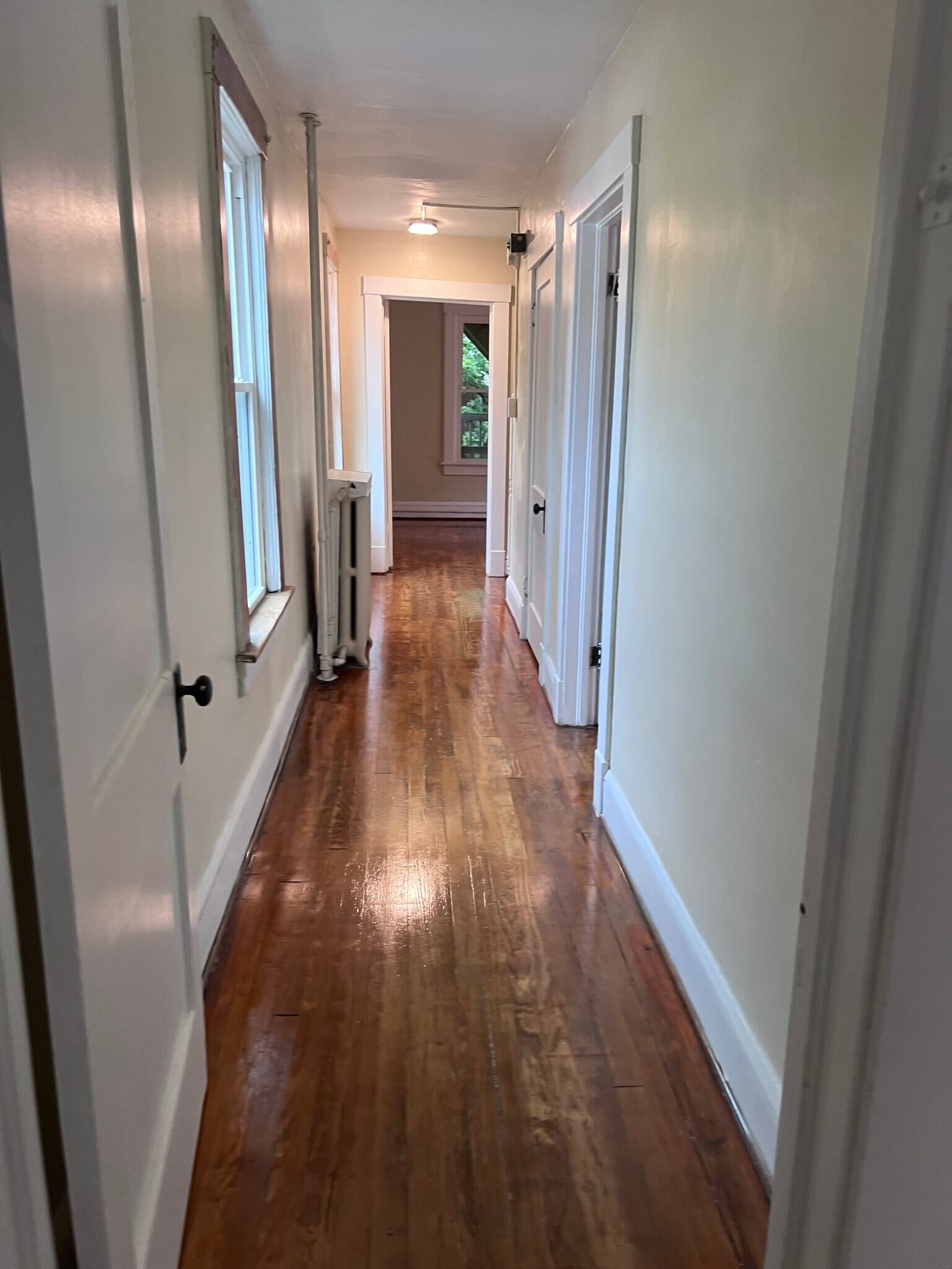 Building Photo - 527 Fayette St