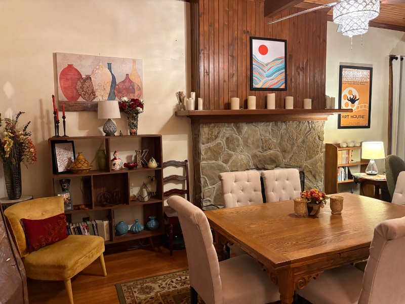 Building Photo - 940 S Cedar St