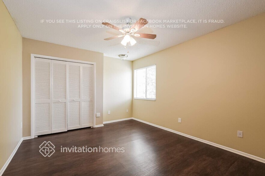 Building Photo - 4005 Stonehaven Rd