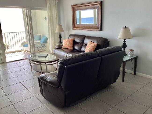 Building Photo - 3101 S Ocean Blvd