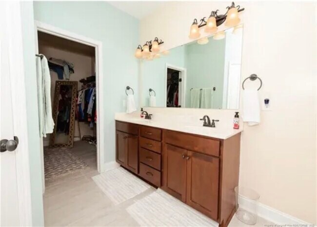 Building Photo - 1512 Gallant Fox Ct