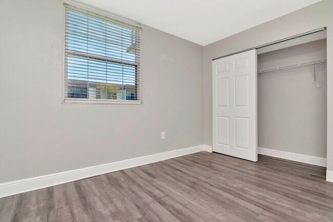 Building Photo - Move In Special - Up to 1 Month Free - Gro...