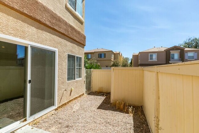 Building Photo - Bright & Airy 3-Bedroom Home with Private Balcony & Open Flow Living * COMING SOON *