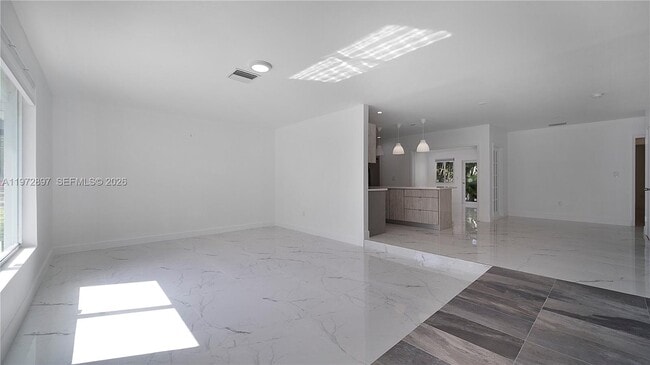 Building Photo - 11690 SW 81st Rd