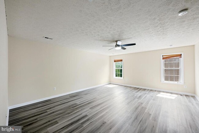 Building Photo - 35184 Pheasant Ridge Rd