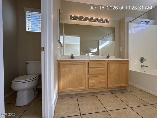 Building Photo - 5401 Goldenseal Ct