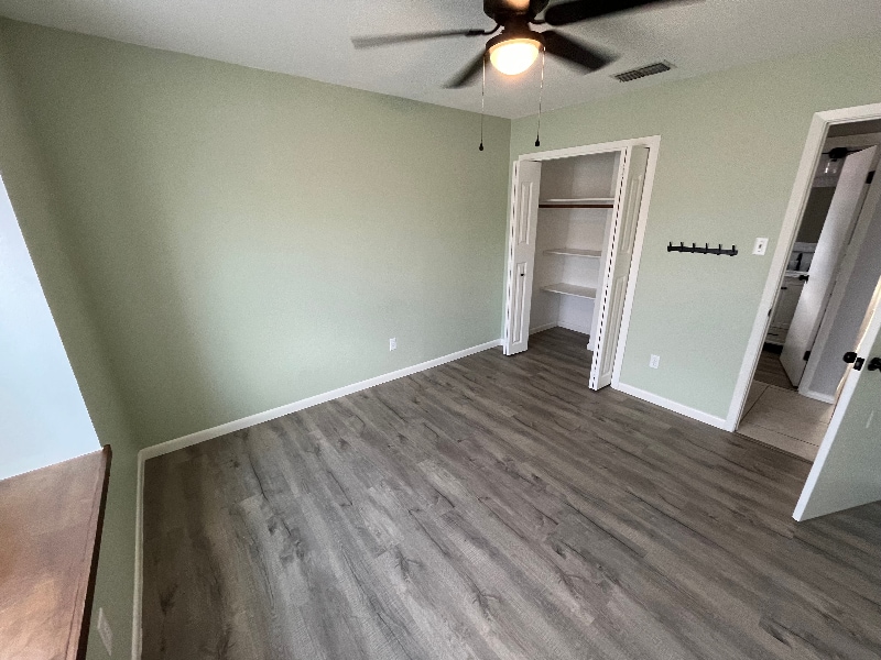 Building Photo - 837 Orleans Dr
