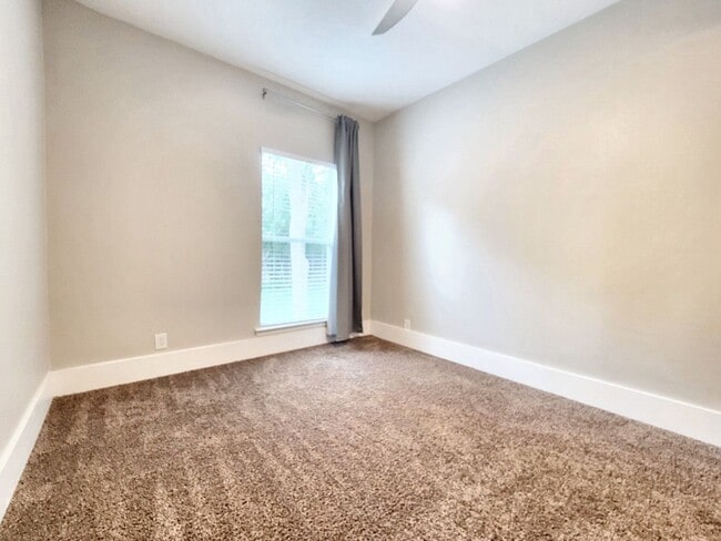 Building Photo - 5501 Downs Dr
