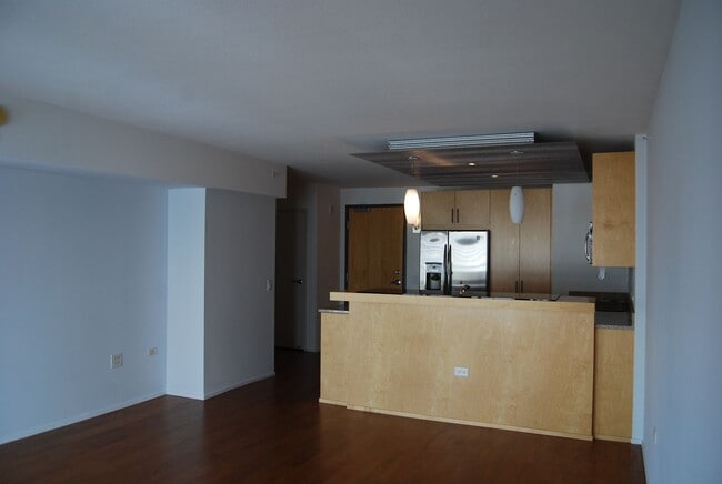 Building Photo - 1 BR 1 BA Condo in The Montage