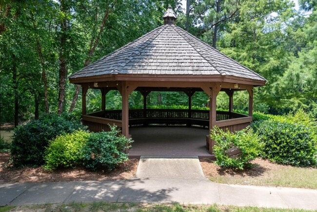 Building Photo - 1441 Ashford Creek Cir NE