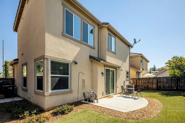 Building Photo - 2119 Makenna Dr