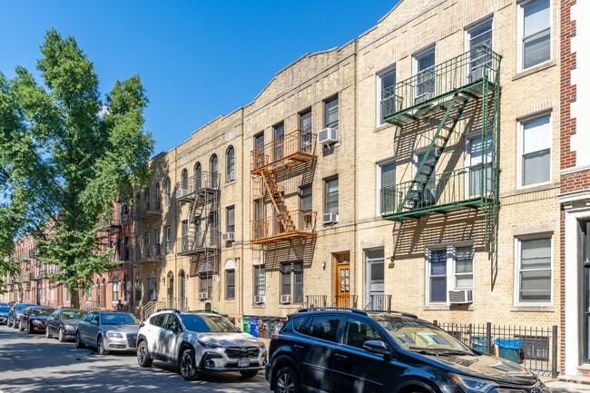 Building Photo - 31-40 35th St