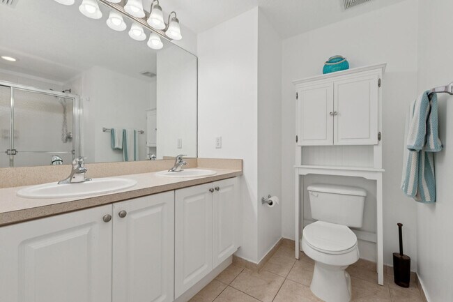 Building Photo - 11022 Legacy Dr