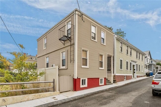 Building Photo - 8 Kilburn Ct