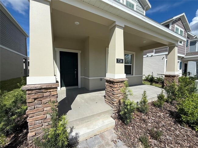 Building Photo - 734 Honeyrock St