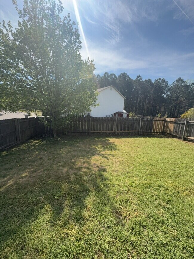 Building Photo - 996 W Pueblo Dr