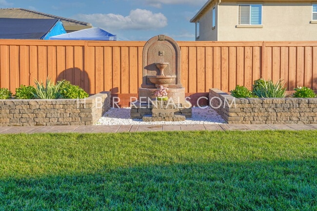 Building Photo - 1038 Osprey Dr