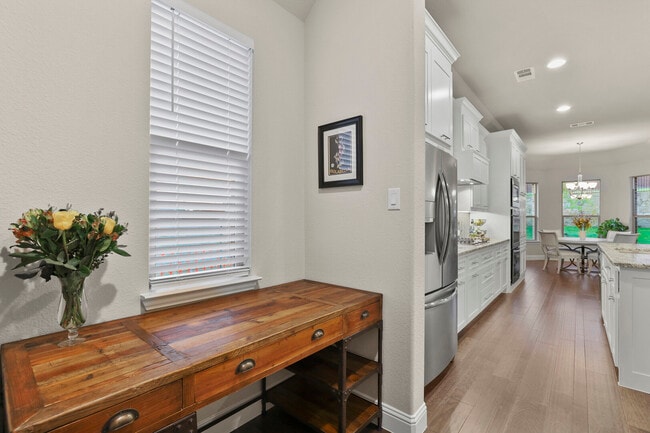 Building Photo - 11482 Misty Ridge Dr