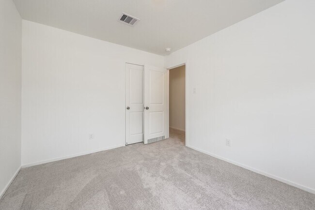 Building Photo - 13487 Sonali Springs Dr