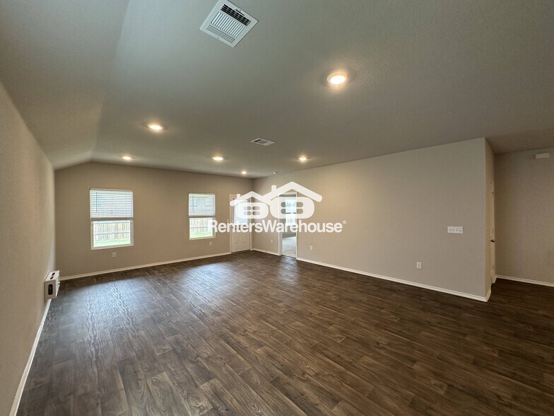 Building Photo - 5801 Berriweather Dr