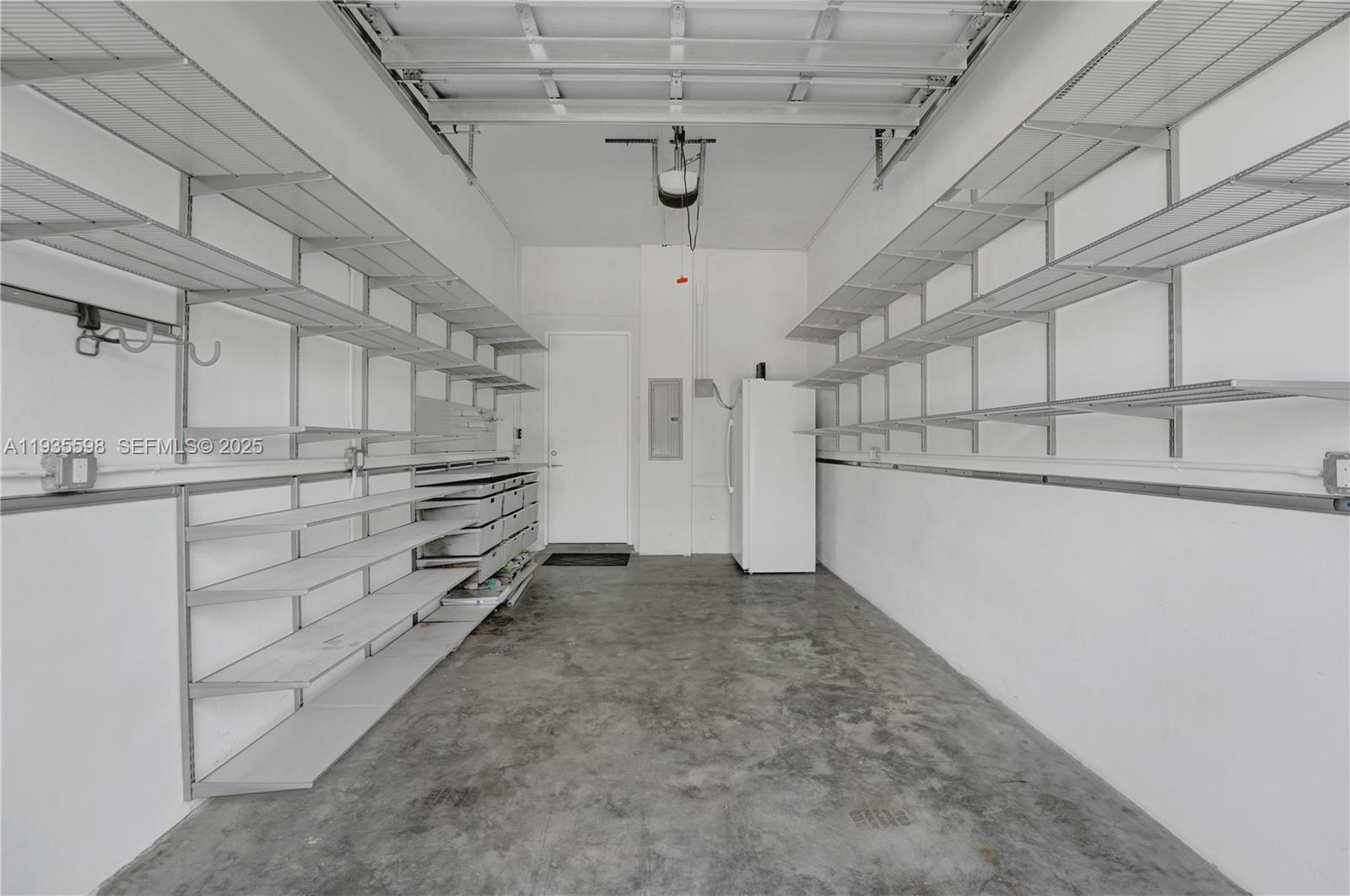 Building Photo - 3465 SW 3rd Ave