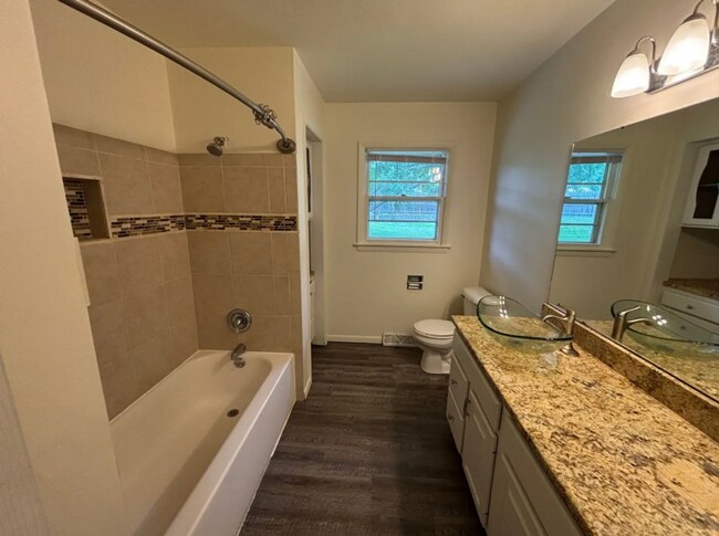 Building Photo - 5305 Carnation Wy