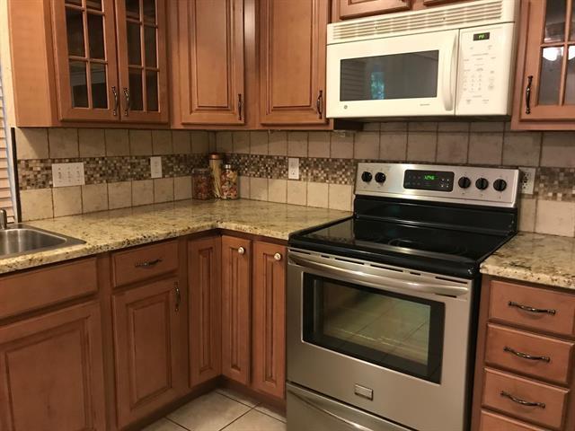 Primary Photo - 3100 Charter Oak Dr