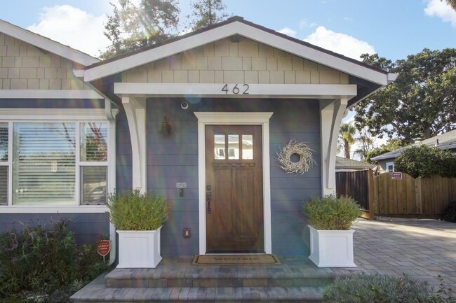 Building Photo - 462 E McKinley Ave