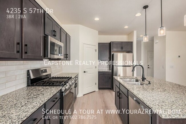 Building Photo - 4235 S 57th Dr
