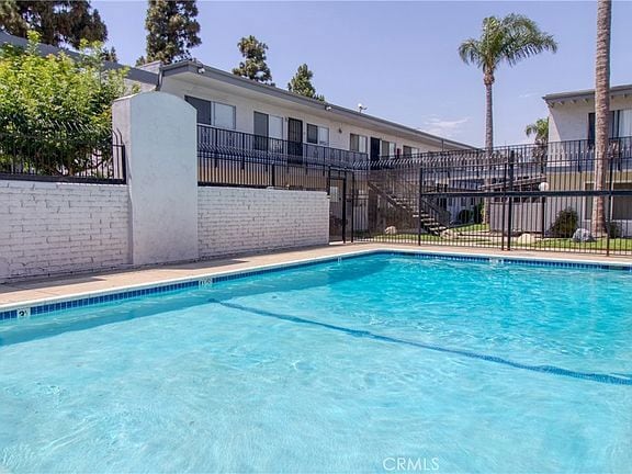 Building Photo - 5500 Ackerfield Ave