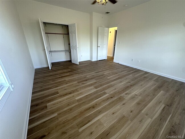 Building Photo - 133 High Point Cir