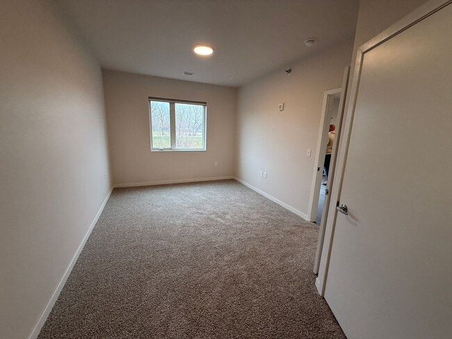 Building Photo - Northern Point Apartments