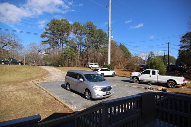 Building Photo - 2232 Dawson Forest Rd E