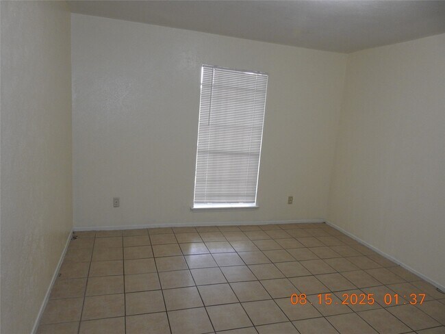 Building Photo - 6305 Westward St