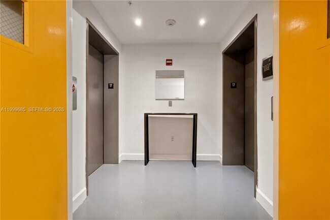 Building Photo - 234 NE 3rd St