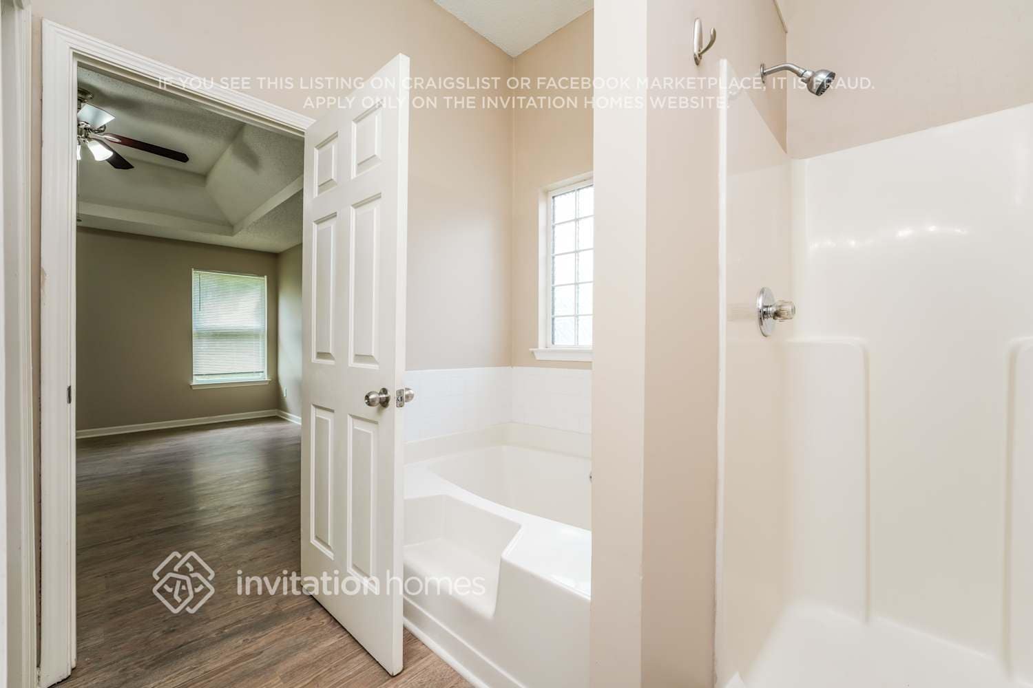 Building Photo - 4937 Bryant Dr