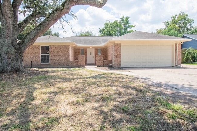Primary Photo - 13111 Campos Dr