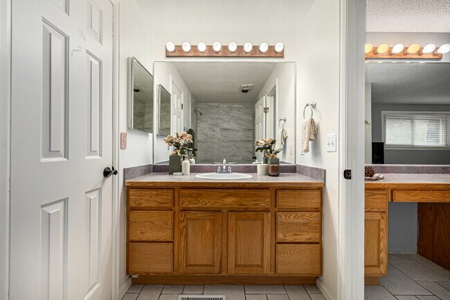 Building Photo - Two-Story home in  Cherry Creek Racquet Cl...