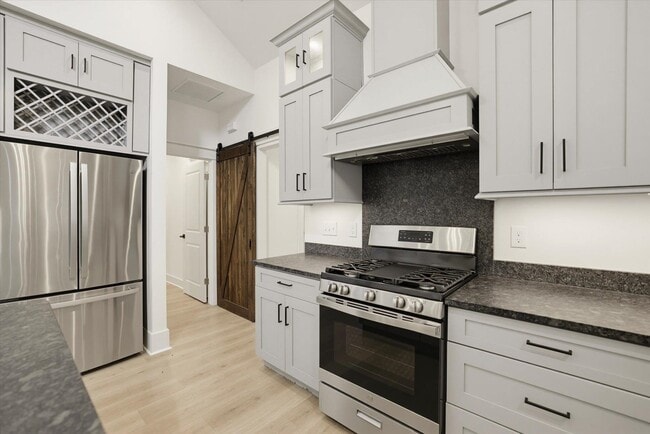Building Photo - 4052 Poets Trl