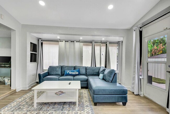 Building Photo - 5304 72nd St E