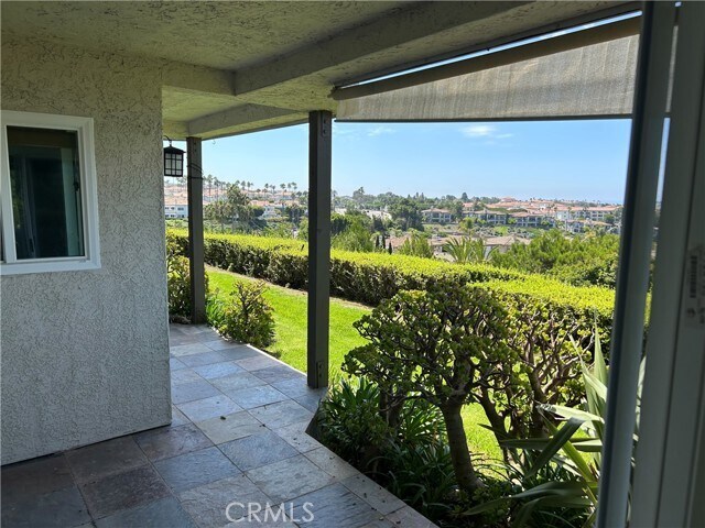 Primary Photo - 38 Corniche Dr