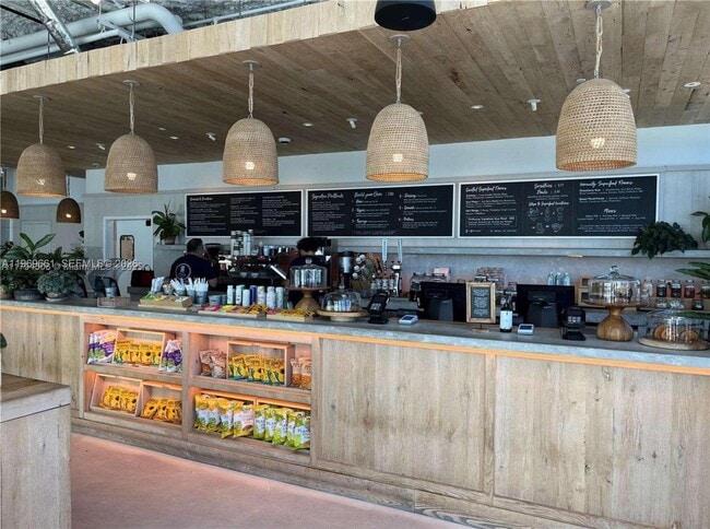 Building Photo - 2301 Collins Ave