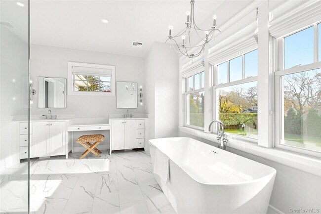 Building Photo - 165 Oneck Ln