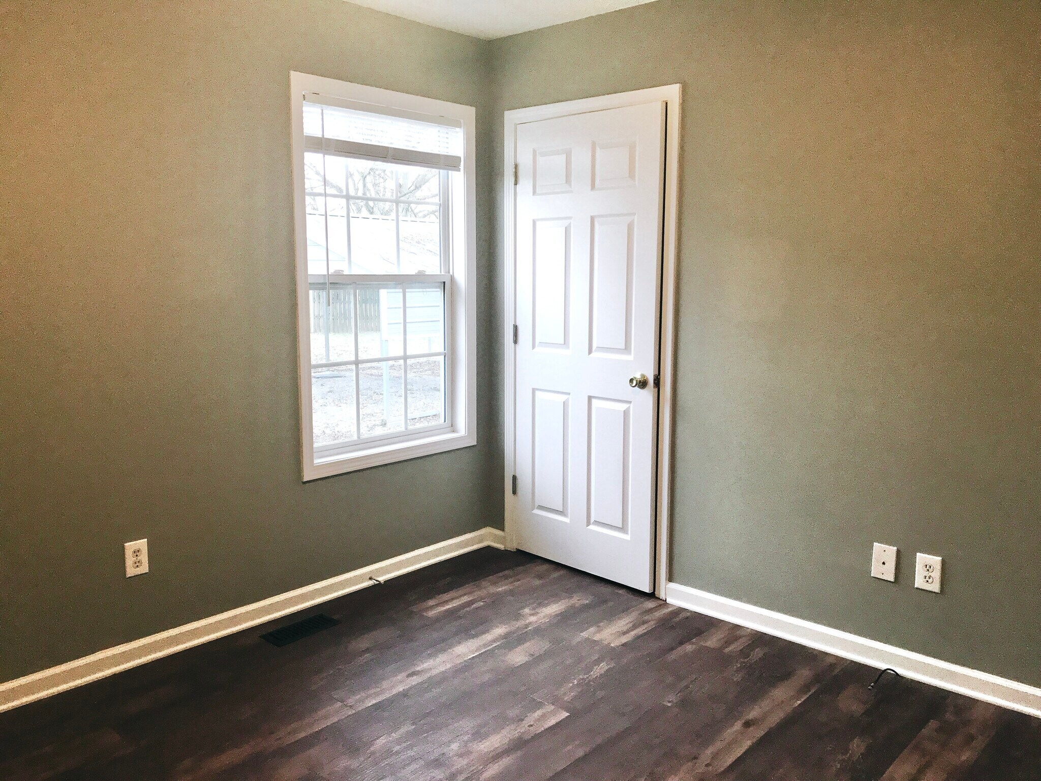 Middle bedroom - 216 Winters St