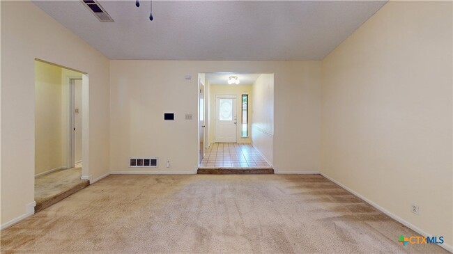 Building Photo - 1810 Gautier Ave