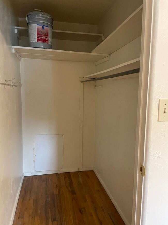 Building Photo - 1 Bed/1 Bath Apartment in Old Town