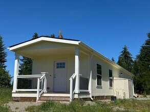 Building Photo - Brand New Single-Wide Home in Peaceful Yelm Setting!