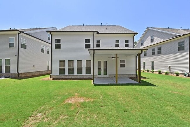 Building Photo - Beautiful 5 bedroom house in Bellmoore Par...